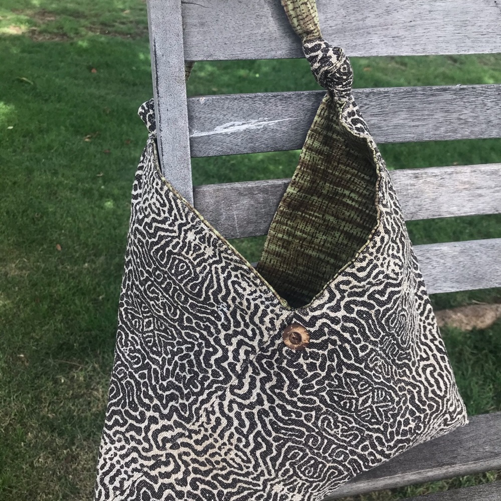 purses and handbags